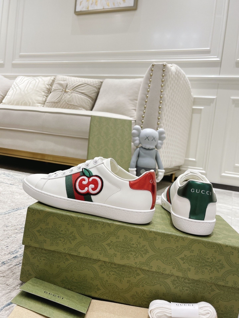 Gucci Sneakers